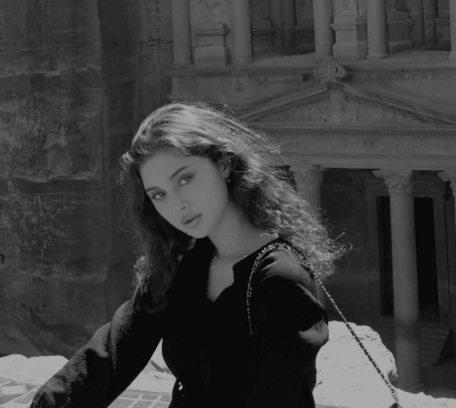 Karina Năftănăillă